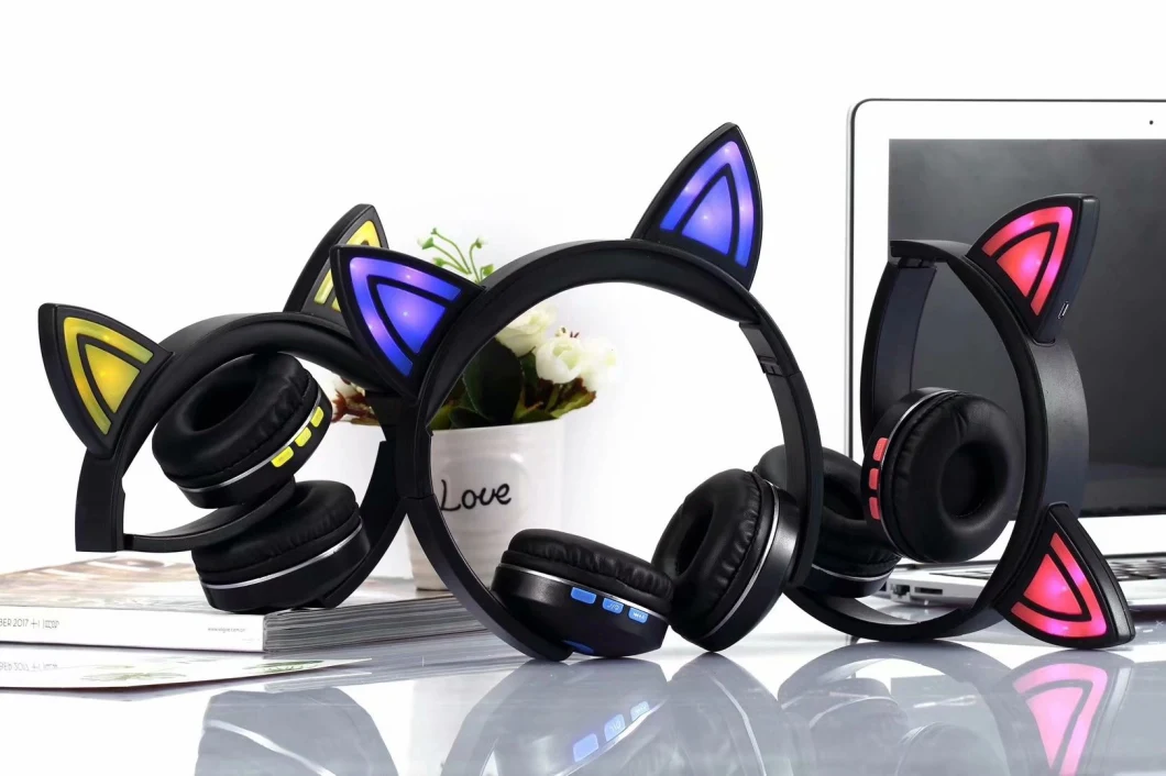 Special Limited Edtion Cat Ear LED Light Headband Style Over Ear Wireles Bluetooth Headphone